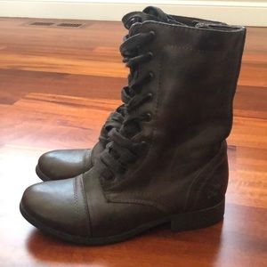 Mossimo brown boots